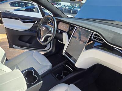 2016 Tesla Model X 60D   - Photo 14 - Flushing, MI 48433