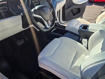 2016 Tesla Model X 60D   - Photo 25 - Flushing, MI 48433