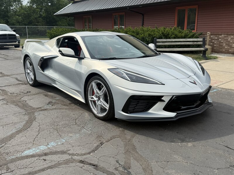 2024 Chevrolet Corvette Stingray  Coupe 3LT - Photo 1 - Flushing, MI 48433