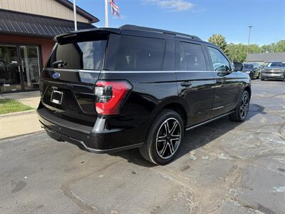 2020 Ford Expedition Limited  4X4 Stealth Edition - Photo 5 - Flushing, MI 48433