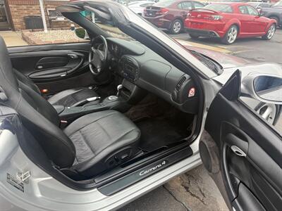 2000 Porsche 911 Carrera 4  Cabriolet - Photo 20 - Flushing, MI 48433