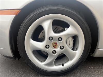 2000 Porsche 911 Carrera 4  Cabriolet - Photo 29 - Flushing, MI 48433