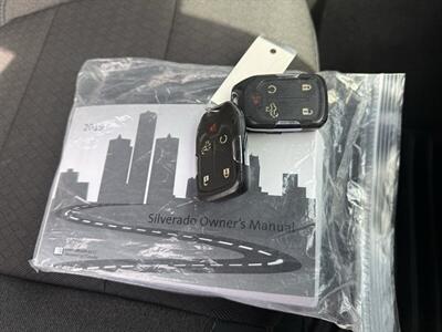 2019 Chevrolet Silverado 1500 LT Double Cab  Z71 4X4 - Photo 26 - Flushing, MI 48433
