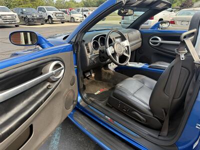 2006 Chevrolet SSR 6.0L - Photo 15 - Flushing, MI 48433