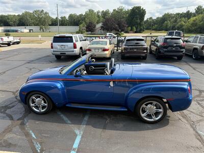 2006 Chevrolet SSR 6.0L - Photo 11 - Flushing, MI 48433
