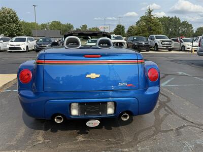 2006 Chevrolet SSR 6.0L - Photo 13 - Flushing, MI 48433