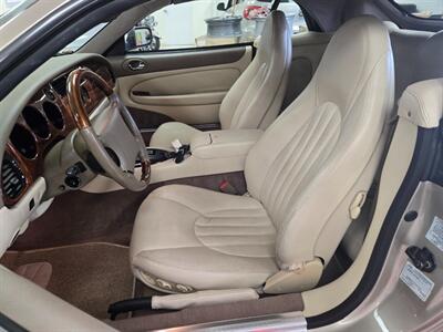 1997 Jaguar XK8   - Photo 10 - Flushing, MI 48433