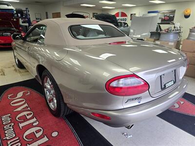 1997 Jaguar XK8   - Photo 8 - Flushing, MI 48433