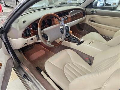 1997 Jaguar XK8   - Photo 2 - Flushing, MI 48433