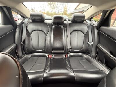 2015 Chrysler 200 C   - Photo 10 - Flushing, MI 48433