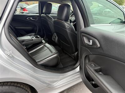 2015 Chrysler 200 C   - Photo 22 - Flushing, MI 48433