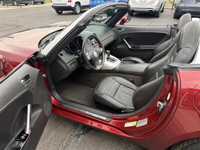 2009 Saturn SKY Red Line - Photo 20 - Flushing, MI 48433