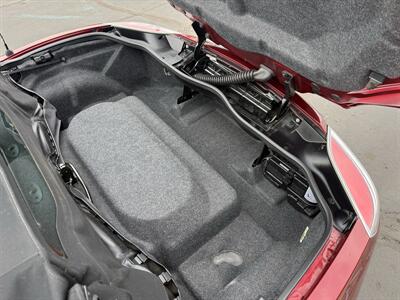 2009 Saturn SKY Red Line - Photo 16 - Flushing, MI 48433