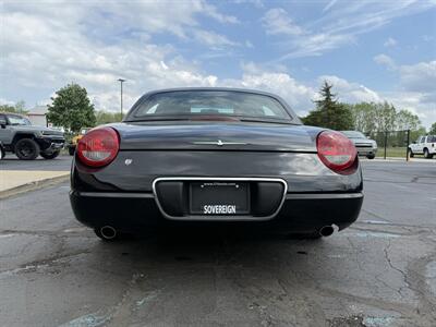 2002 Ford Thunderbird Deluxe Convertible - Photo 8 - Flushing, MI 48433