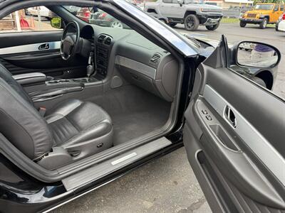 2002 Ford Thunderbird Deluxe Convertible - Photo 12 - Flushing, MI 48433