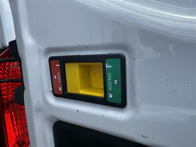 2024 Ford Transit 250 130WB  Low Roof Cargo - Photo 17 - Flushing, MI 48433