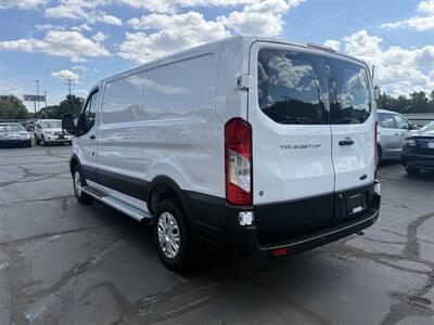 2024 Ford Transit 250 130WB  Low Roof Cargo - Photo 6 - Flushing, MI 48433