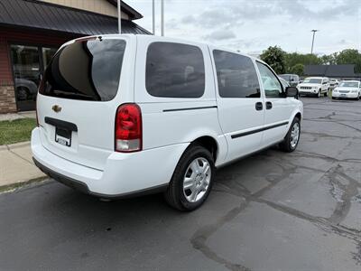 2008 Chevrolet Uplander LS   - Photo 5 - Flushing, MI 48433