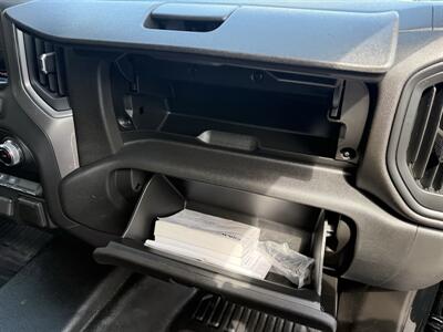 2021 GMC Sierra 1500 Crew Cab 4X4 - Photo 27 - Flushing, MI 48433