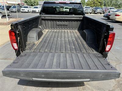 2021 GMC Sierra 1500 Crew Cab 4X4 - Photo 21 - Flushing, MI 48433