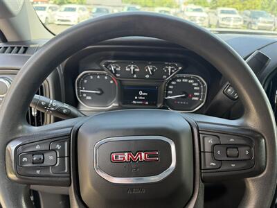 2021 GMC Sierra 1500 Crew Cab 4X4 - Photo 17 - Flushing, MI 48433