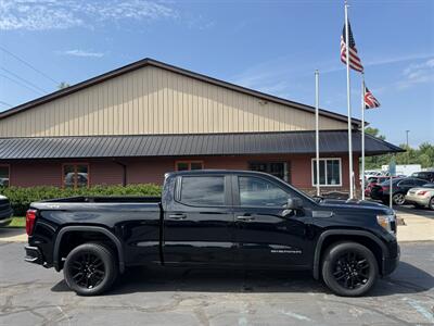 2021 GMC Sierra 1500 Crew Cab 4X4 - Photo 4 - Flushing, MI 48433