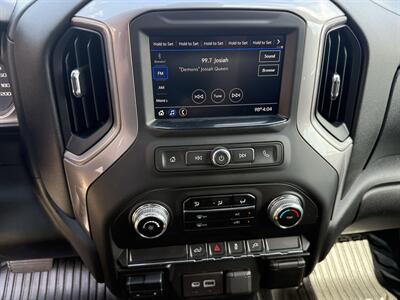 2021 GMC Sierra 1500 Crew Cab 4X4 - Photo 13 - Flushing, MI 48433