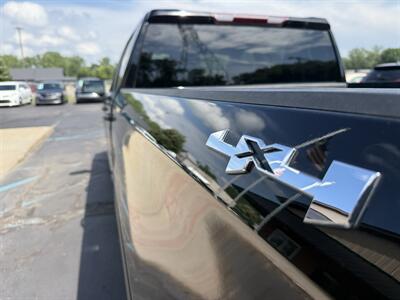 2021 GMC Sierra 1500 Crew Cab 4X4 - Photo 22 - Flushing, MI 48433