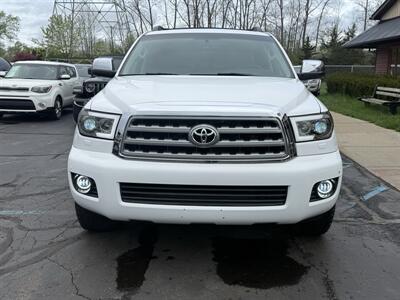 2008 Toyota Sequoia Limited  4X4 - Photo 2 - Flushing, MI 48433