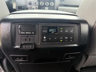 2008 Toyota Sequoia Limited  4X4 - Photo 26 - Flushing, MI 48433
