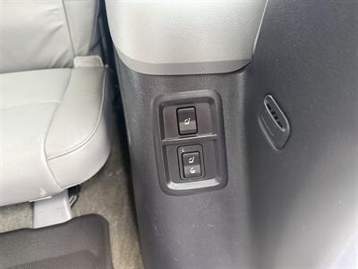 2008 Toyota Sequoia Limited  4X4 - Photo 27 - Flushing, MI 48433