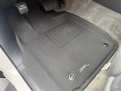 2008 Toyota Sequoia Limited  4X4 - Photo 15 - Flushing, MI 48433