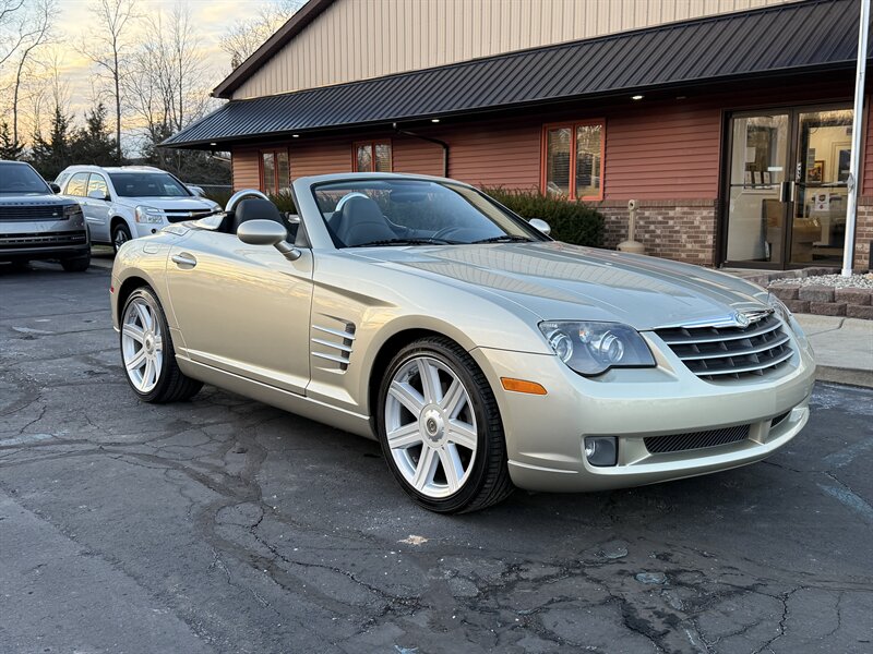 2008 Chrysler Crossfire Limited  Convertible - Photo 1 - Flushing, MI 48433