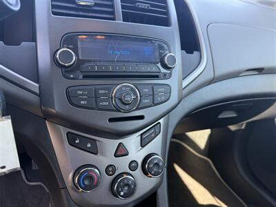 2012 Chevrolet Sonic LT - Photo 15 - Flushing, MI 48433