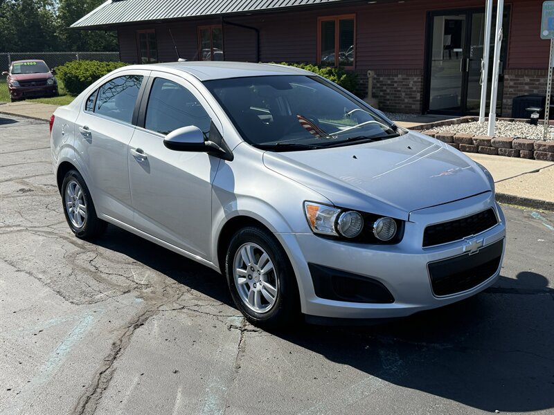 2012 Chevrolet Sonic 1LT's photo