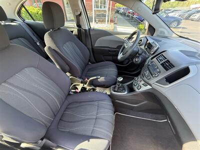 2012 Chevrolet Sonic LT - Photo 24 - Flushing, MI 48433