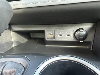 2024 Toyota Highlander XLE  AWD - Photo 22 - Flushing, MI 48433