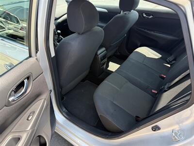 2017 Nissan Sentra S  6-Speed Manual - Photo 16 - Flushing, MI 48433