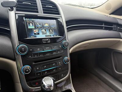 2015 Chevrolet Malibu LT   - Photo 15 - Flushing, MI 48433