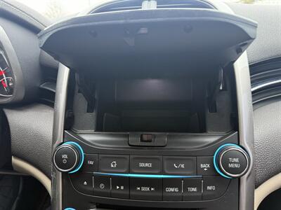 2015 Chevrolet Malibu LT   - Photo 17 - Flushing, MI 48433