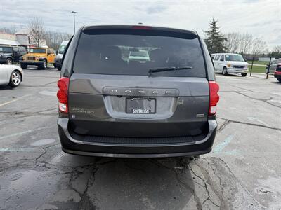 2018 Dodge Grand Caravan SE - Photo 6 - Flushing, MI 48433