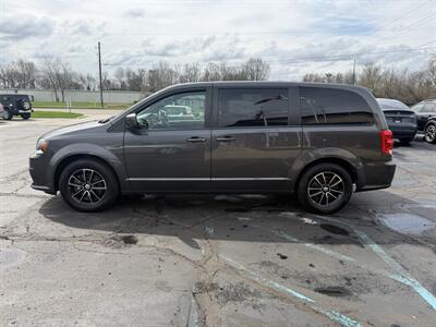 2018 Dodge Grand Caravan SE - Photo 8 - Flushing, MI 48433