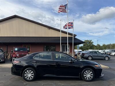 2022 Toyota Camry LE - Photo 4 - Flushing, MI 48433