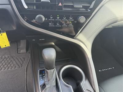 2022 Toyota Camry LE - Photo 12 - Flushing, MI 48433