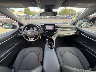 2022 Toyota Camry LE - Photo 18 - Flushing, MI 48433