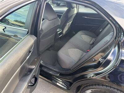 2022 Toyota Camry LE - Photo 17 - Flushing, MI 48433