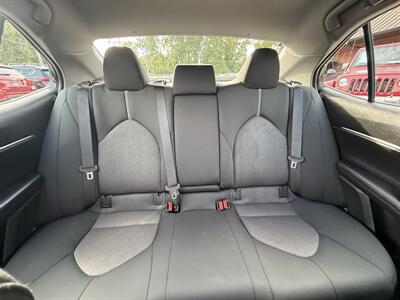 2022 Toyota Camry LE - Photo 14 - Flushing, MI 48433