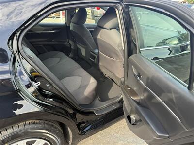 2022 Toyota Camry LE - Photo 20 - Flushing, MI 48433