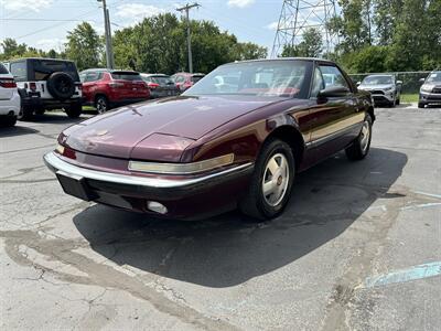 1990 Buick Reatta Coupe   - Photo 3 - Flushing, MI 48433