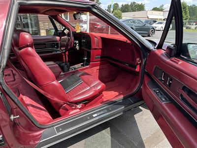 1990 Buick Reatta Coupe   - Photo 13 - Flushing, MI 48433